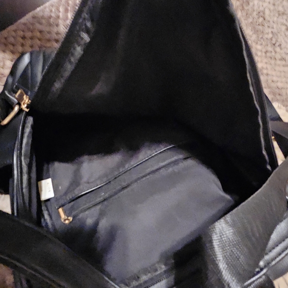 Black purse/backpack - Picture 4 of 7
